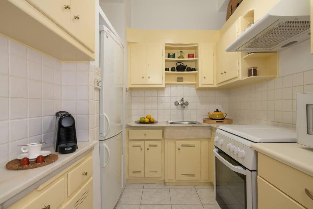 דירות אתונה Chic N Central Apt In Kolonaki מראה חיצוני תמונה