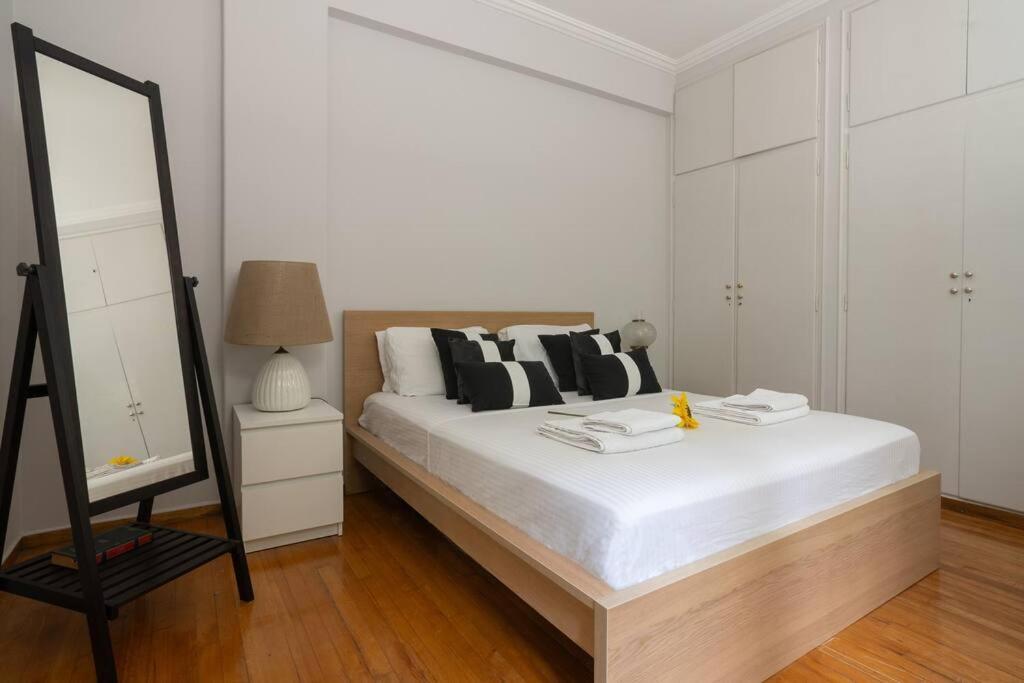 דירות אתונה Chic N Central Apt In Kolonaki מראה חיצוני תמונה